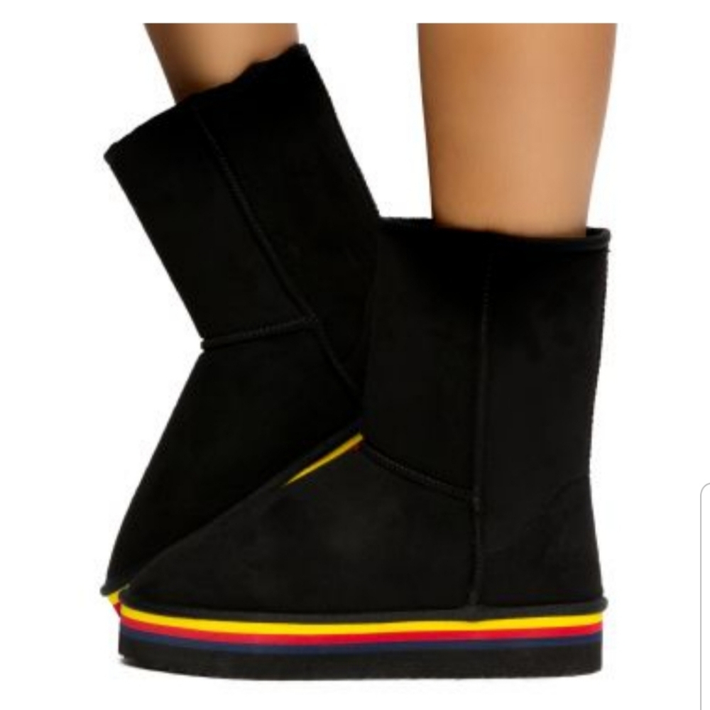 NWT Amy Ankle Black Boots Slip Ons - Picture 4 of 4